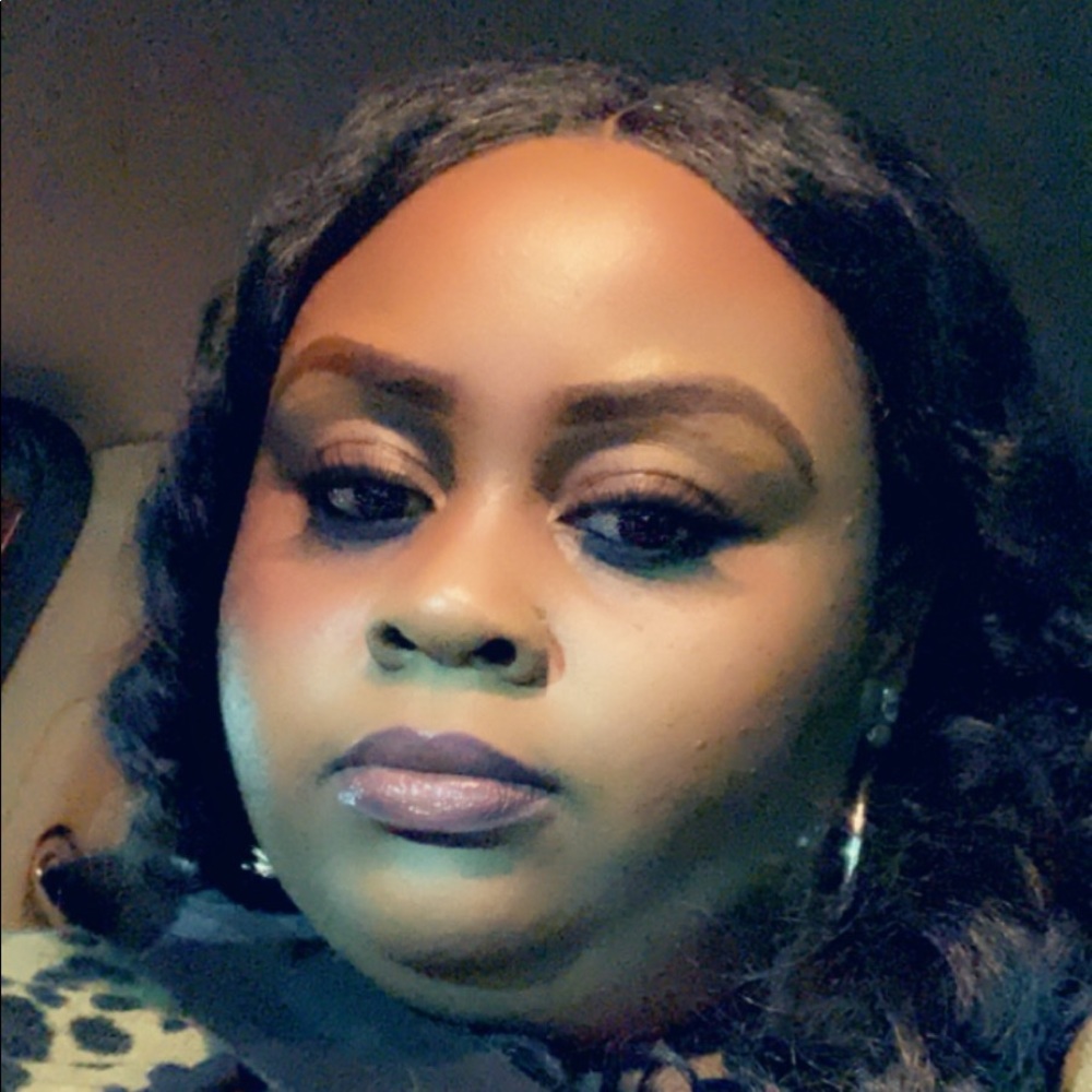 Meet your Posher, Erica
